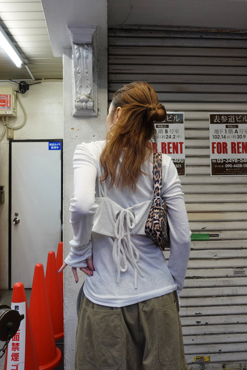 ベロアビスチェ